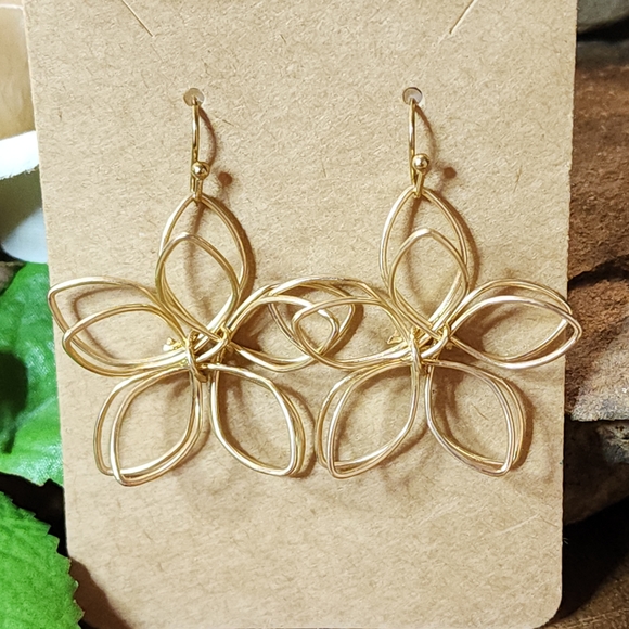 Gold Tone Open-Work Flower Drop Earrings - Picture 2 of 8